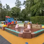 6p Bath-garden House-4g Pool-kids-dog