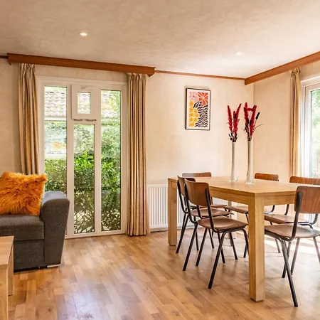 6p Bath-garden House-4g Pool-kids-dog Chalet