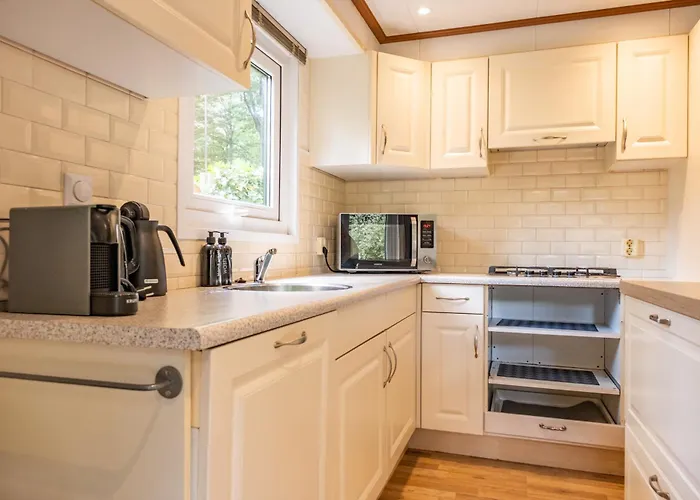 6p Bath-garden House-4g Pool-kids-dog * Hoenderloo