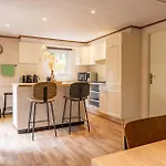 6p Bath-garden House-4g Pool-kids-dog Шале *