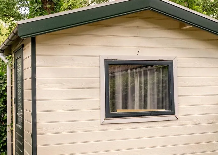 6p Bath-garden House-4g Pool-kids-dog * Hoenderloo